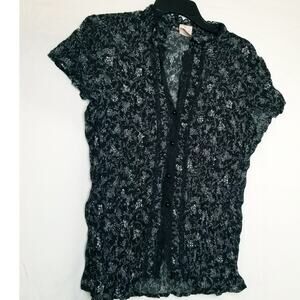 Faded Glory Crinkle Black White Floral Cap Sleeves Button Up Lace Accent Size L